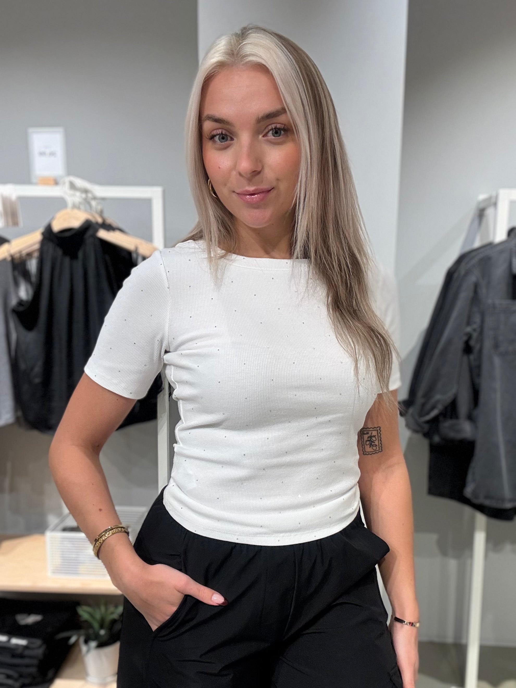 VILERNA Top - Snow White